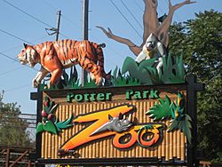 PotterParkZoo Lansing RoadSign.jpg