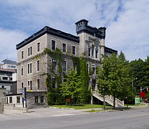 100 Laurier Avenue East University of Ottawa