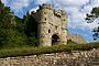 Carisbrooke Castle gate 2.jpg