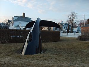 EdgartownWhaleTaleSculpture