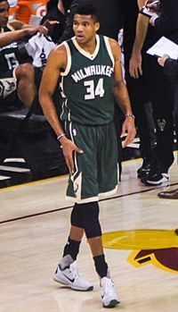 Giannis Antetokoummpo (31669417562)