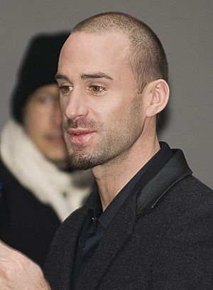 Joseph Fiennes 5 (cropped)