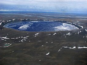 Pingualuit Crater LK.jpg