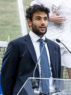 Sergio Mattarella meets Italy national football team and Matteo Berrettini (12 July 2021) 31 (cropped2)