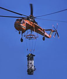 CN Tower40 construction skycrane March 1975 01c