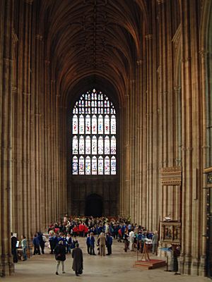 Canterbury - Hauptschiff der Kathedrale.1