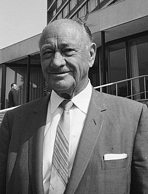 Conrad Hilton (croped).jpg