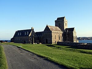 Iona Abbey (45322644484).jpg