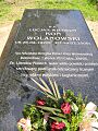 Lucjan Wolanowski monument 01