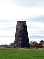 Thomson's windmill (geograph 5616075).jpg