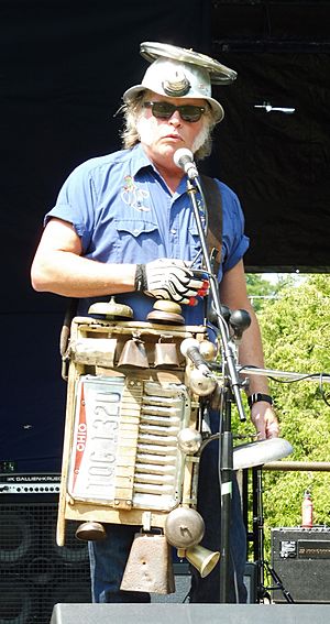 Washboard Hank with his washboard