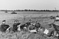 Bundesarchiv Bild 146-1972-045-08, Westfeldzug, Rommel bei Besprechung mit Offizieren