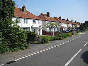 Cowley, Peachey Lane (1) - geograph.org.uk - 801322.jpg