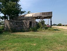 Magnolia Service Station