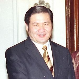 Nambaryn Enkhbayar 2004 (cropped)