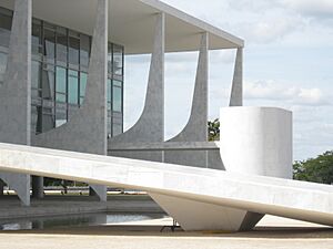 Planalto Palace ramp and parlatorium