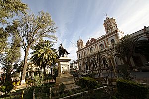 Plaza principal de Tupiza