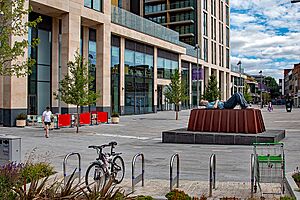 Victoria Square, Woking