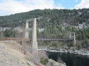 Brilliant Suspension Bridge Kootenay River.JPG