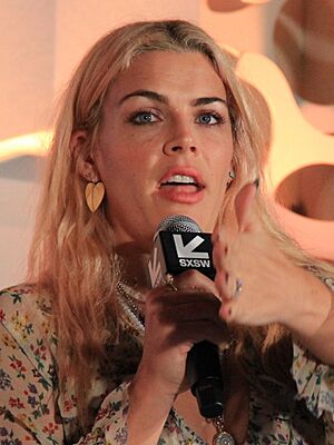 Busy Philipps (47282558822) (portrait).jpg