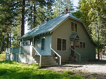 Purple Point Ranger Station.JPG