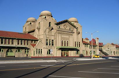 SanBernardinoStationStreetside.jpg