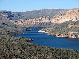 Apache Lake 02.jpg