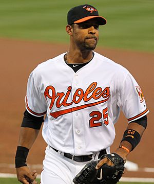 Derrek Lee 2011.jpg