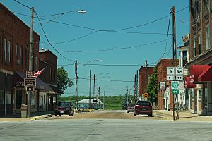 IL 9 and IL 96 intersect in downtown Dallas City