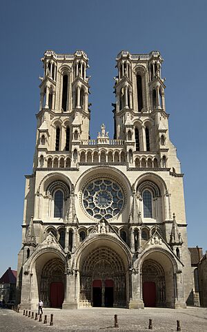 Laon, Cathédrale Notre-Dame PM 14294.jpg