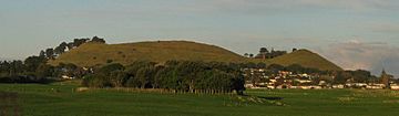 Mangere Mountain.jpg