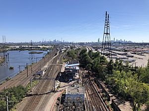 2021-09-19 10 55 25 View east towards New Jersey Transit's Meadows Maintenance Complex, as seen from Interstate 95 (New Jersey Turnpike Eastern Spur) in Kearny, Hudson County, New Jersey