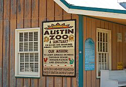 AustinZooEntrance.jpg