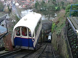 BridgnorthCliffRailway-looking-down