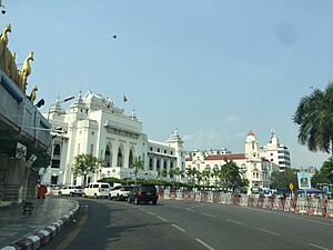 Cityhall Yangon Downtown