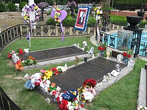 ElvisGravesite