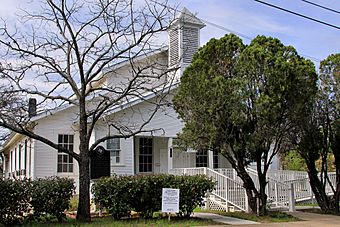 Sweet home baptist church austin 2014.jpg