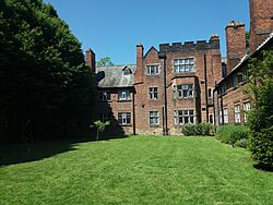 Hulme Hall Rear Quadrangle.jpg