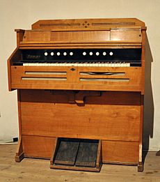 Memmingen Unser Frauen Steinmeyer-Harmonium 2