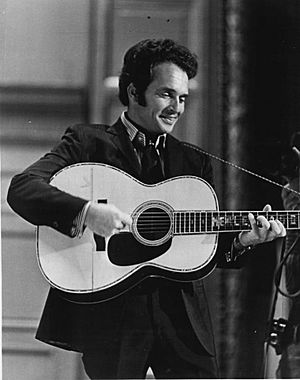 Merle Haggard in 1971.jpg