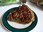 Pecan pie slice.jpg