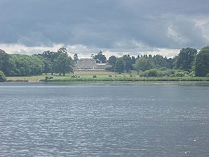 Southill Estate House (geograph 3631254).jpg