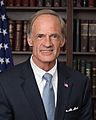 Tom Carper, official portrait, 112th Congress