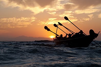 Tomol Crossing Channel Islands (43101684130)