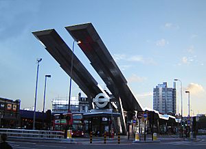 Vauxhall cross