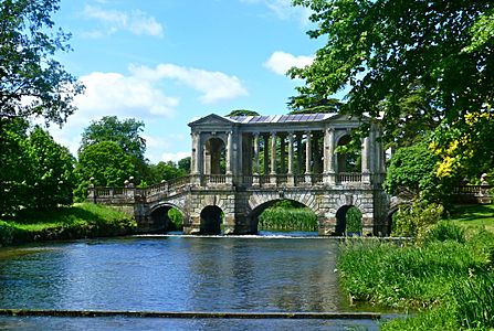 Wilton House bridge over creek