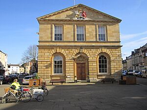 Woodstock Town Hall (geograph 4363959)