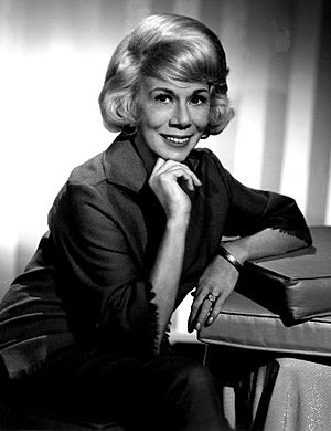 Bea Benadaret 1966.JPG