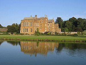 Broughton castle2