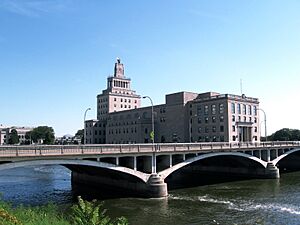 Cedar Rapids - Mays Island